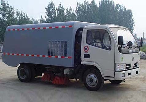 东风金霸扫路车图片