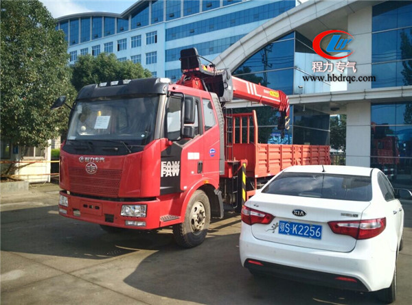 三一9吨随车吊_最新款J6解放底盘_国四图片