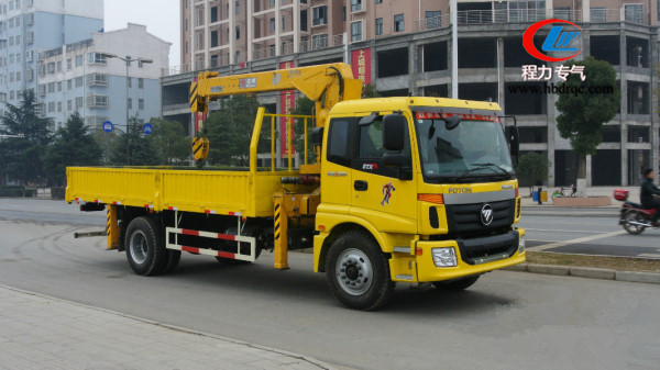 欧曼单桥6.3吨随车起重运输车/随车吊图片