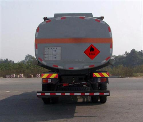 福田牌国Ⅳ运油车,加油车,油罐车图片