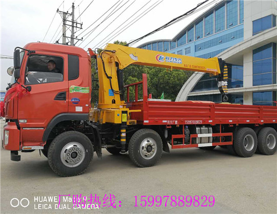 EQ5310JSQF1型随车起重运输车图片