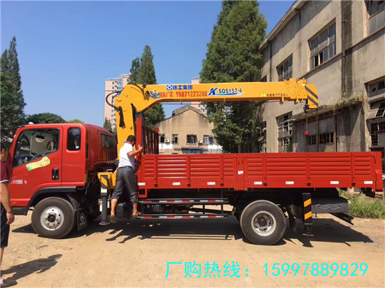 KMC5102JSQA42P5型随车起重运输车图片