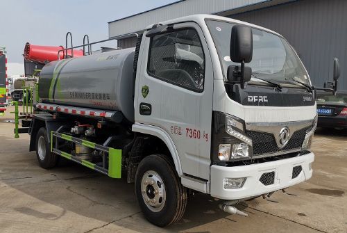 CLW5070GPS6XS型绿化喷洒车图片