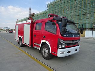 CLW5100GXFPM40/DF型泡沫消防车图片