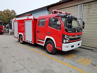 CLW5100GXFSG40/DF型水罐消防车图片